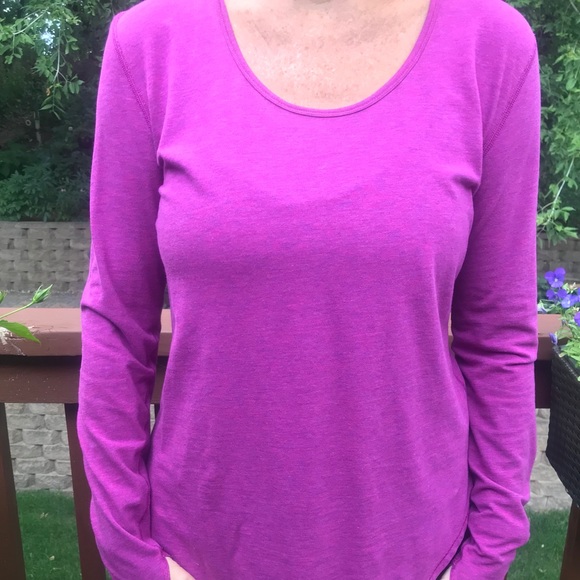 Lululemon Yogini 5 Year Long Sleeve Tee - Picture 4 of 13
